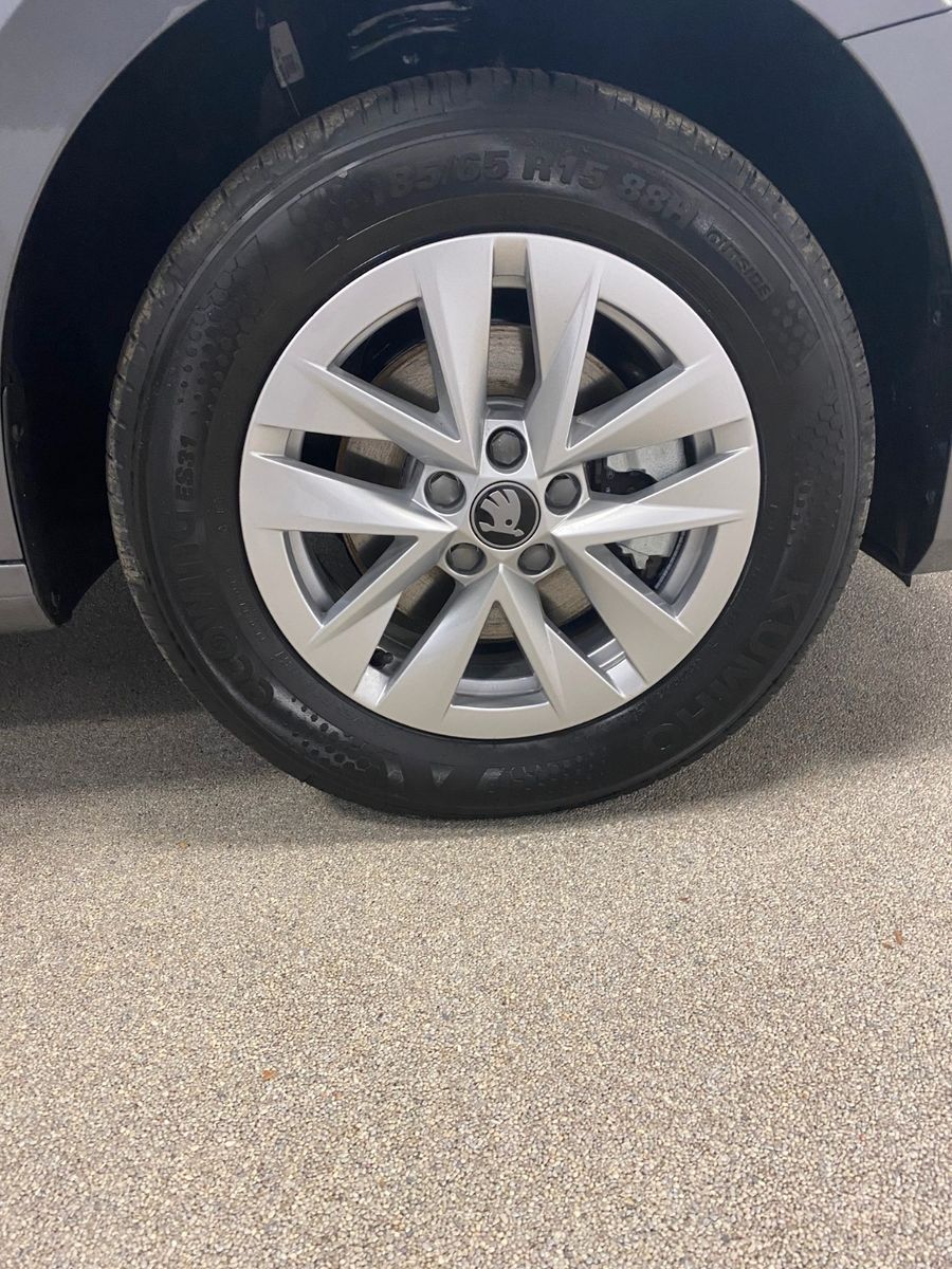 Fahrzeugabbildung SKODA Fabia 1.0 TSI Selection+bis 2030 Garantie+100tKM