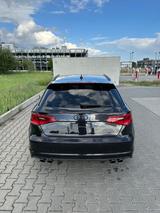 Audi S3 S tronic quattro Sportback LED B&O Sportsitze - Audi S3: Limousine