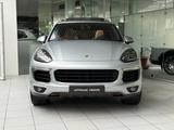 Porsche Cayenne S Diesel PANO CHRONO AHK MEMORY KAMERA - Porsche Cayenne mit Diesel-Antrieb: Geländewagen, Automatik