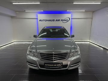 Mercedes E 300 - 1