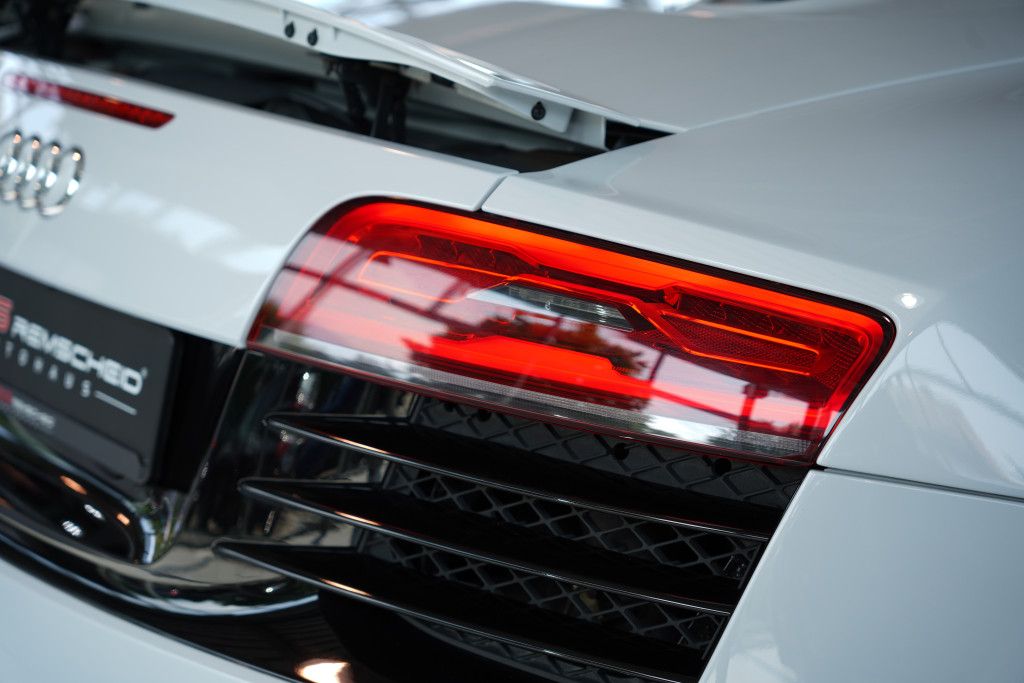 Audi R8