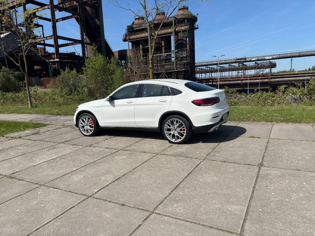 Image of Mercedes-Benz GLC 300