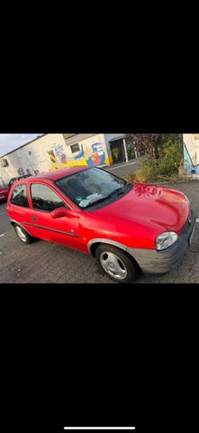 Opel Corsa Mit 2 Jahre TÜV wenig kmh