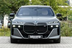 BMW M760 – 2 / 31