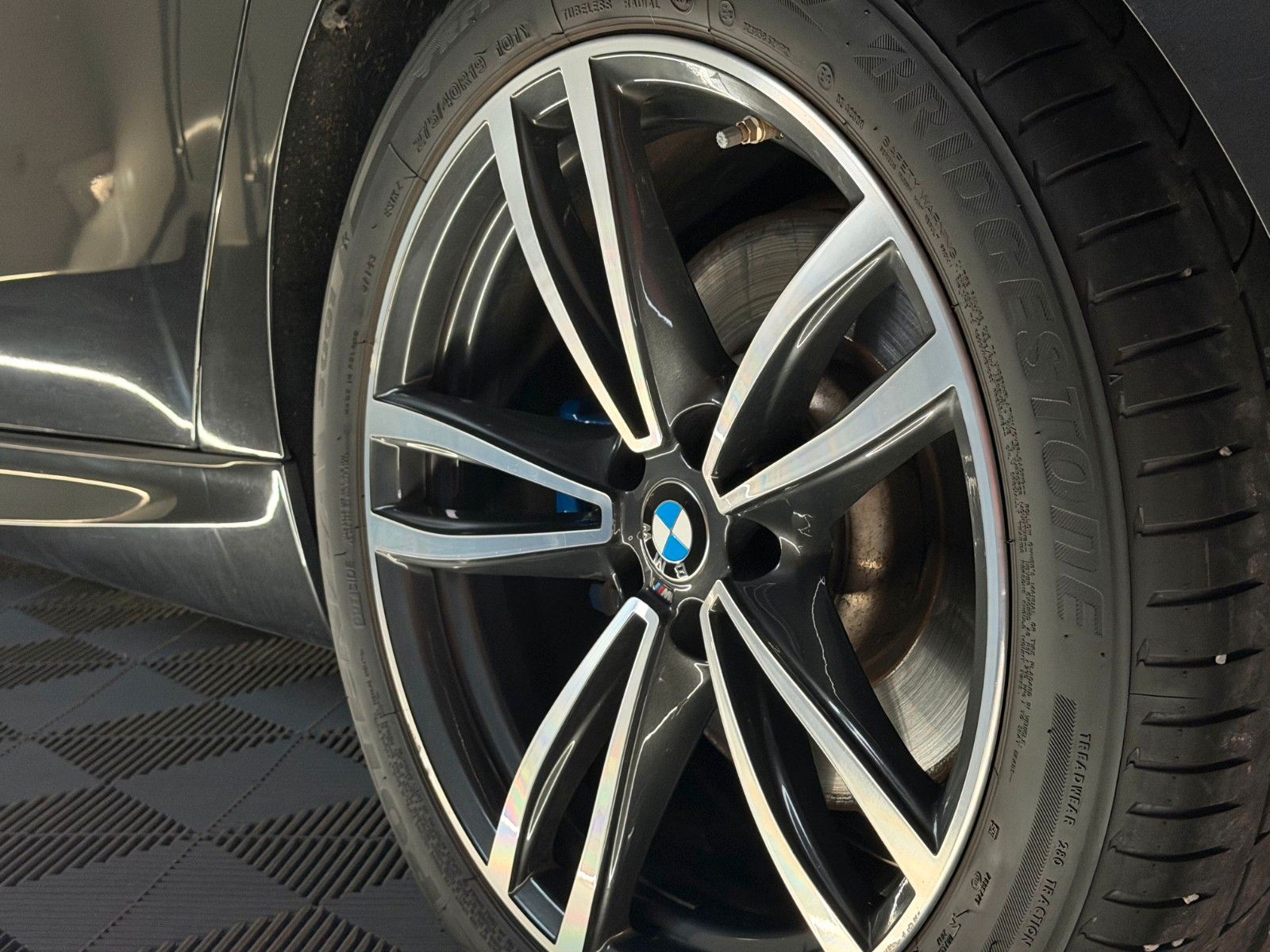 Fahrzeugabbildung BMW 630d GT xDrive M SPORT/LASER/HuD/PANO/AHK/STHZ