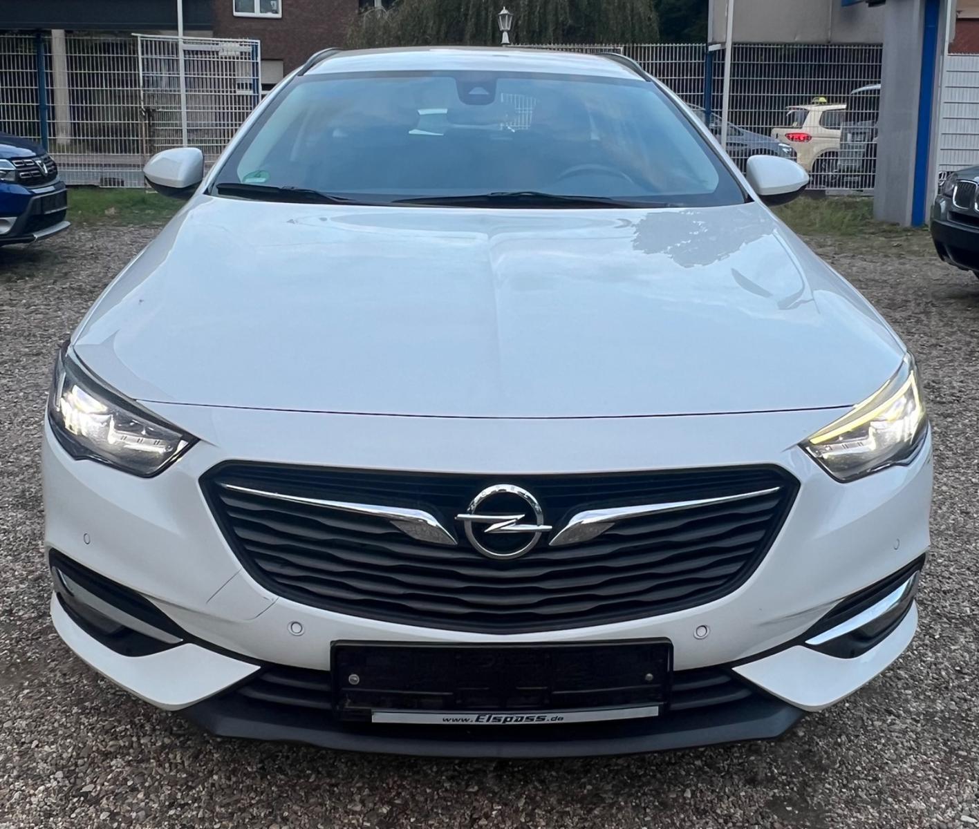 Opel Insignia B Sports T. Edition /KLIMA / NAVI /PDC*