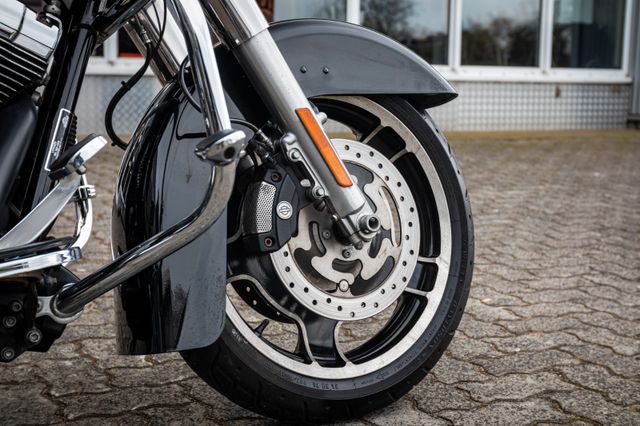 Fahrzeugabbildung Harley-Davidson STREET GLIDE 103 FLHX TWIN CAM - JEKILL&HYDE