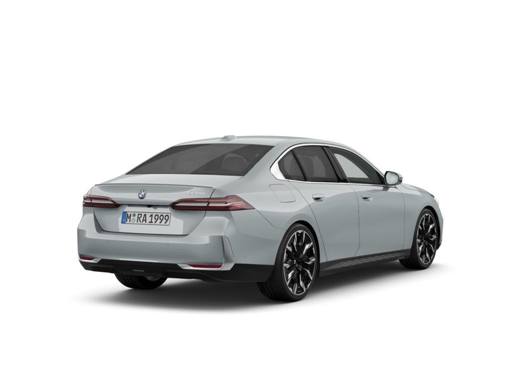 BMW 520 M Sport d Limousine Park-Assistent imagem 3