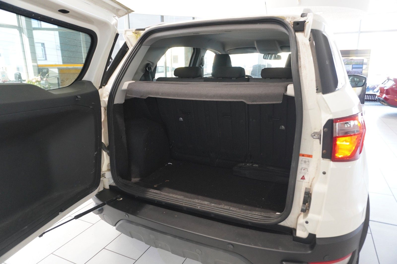 Fahrzeugabbildung Ford EcoSport 1.5 TDCI TREND LED/KLIMA/SH/PDC/BI-COLO