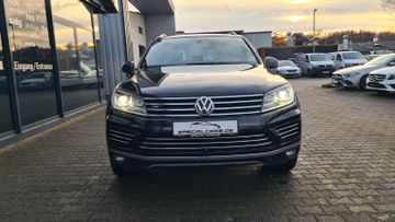 Volkswagen Touareg - 2