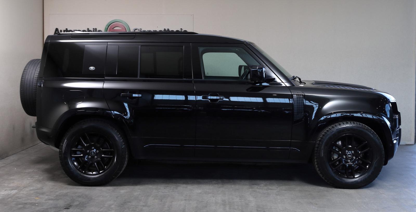 Land Rover Defender 110 X-Dynamic S Luft*19"Black Paket