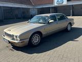 Jaguar XJ8 4.0 Sovereign Langversion aus Doktorenhand - gebrauchte Jaguar XJ8 aus dem Jahr 1998