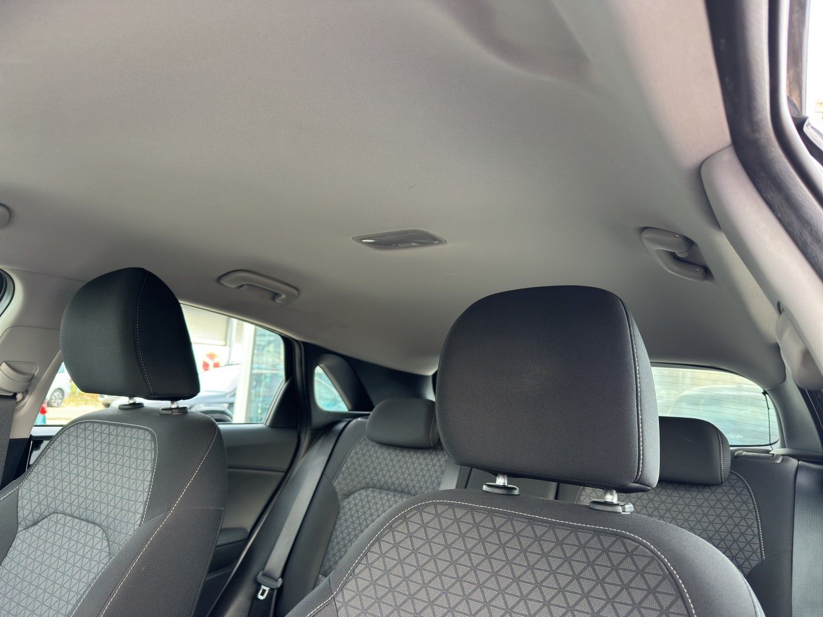 KIA Ceed 1.6 CRDi Mild Hybrid Spirit KLIMA / JBL / N - Image 19