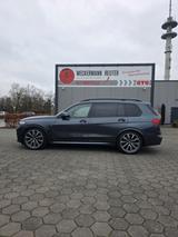 BMW X7 M50i BMW SELECTION Garantie / 6 Sitzer/ 530PS - graue BMW X7 M50