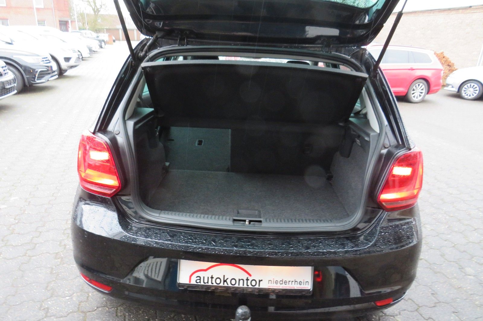 Fahrzeugabbildung Volkswagen Polo V Lounge 4T PDC GJ AHK CLIMATRONIC