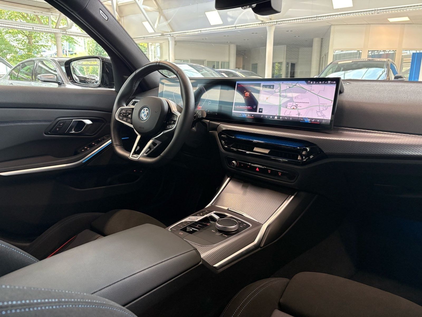 BMW 330 - Bild 5