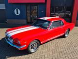 Ford 1966 Mustang GT A-code - Ford Mustang aus 1966: Coupe