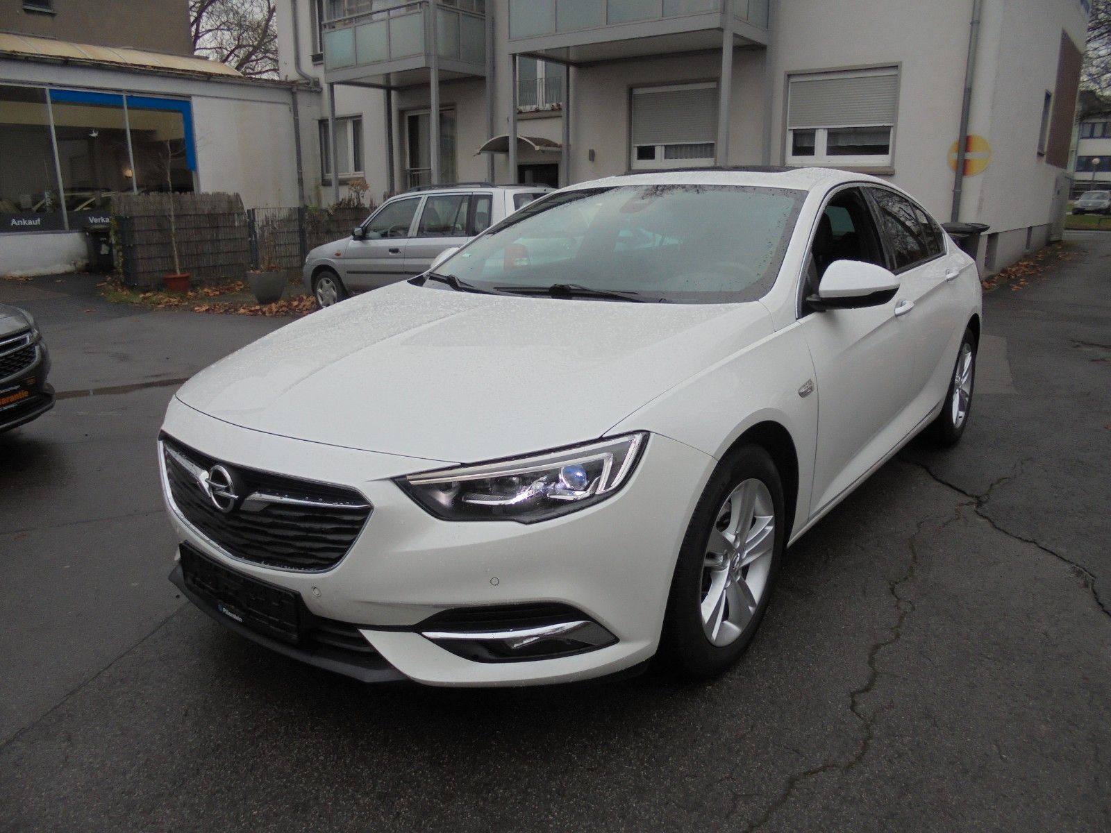 Fahrzeugabbildung Opel Insignia B Grand Sport Innovation Automatik/Navi