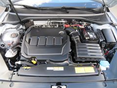 VW Passat Variant 2.0 TDI Business LED Nav Ahk Lane VW Passat Variant 2.0 TDI Business LED Nav Ahk Lane