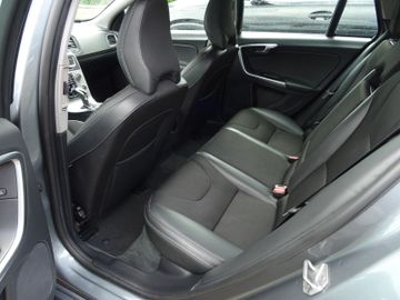 Volvo V60 - 12