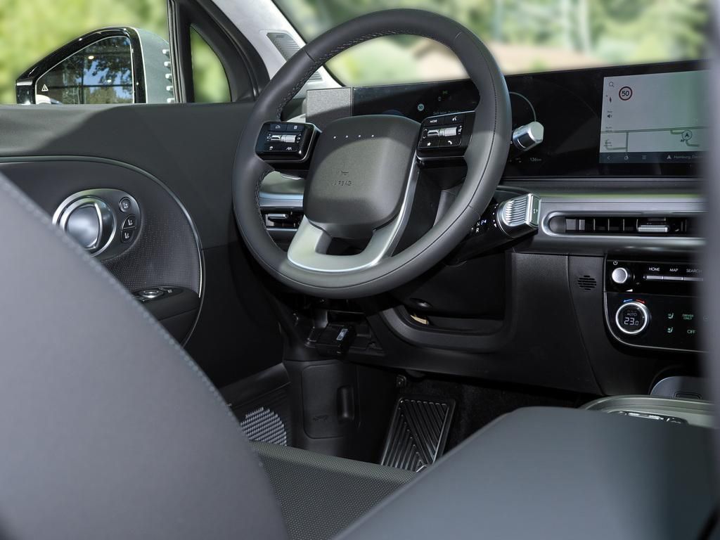 Fahrzeugabbildung Hyundai IONIQ 9 6-Sitzer UNIQ Panoramadach Relax-Paket