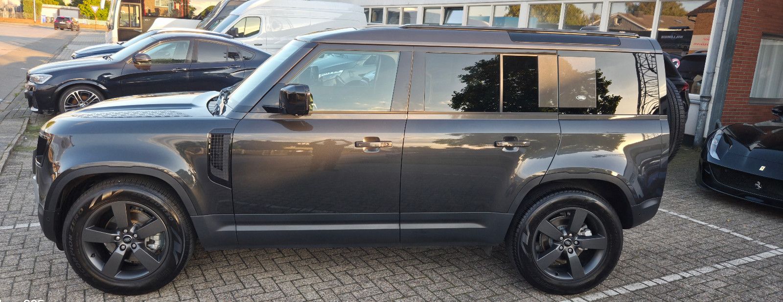 Land Rover Defender 110 X-Dynamic 200 SE Pan 360Kam Air foto 5