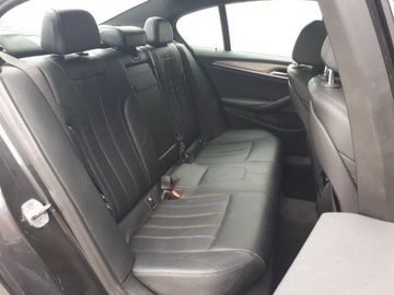 BMW 520 - 7