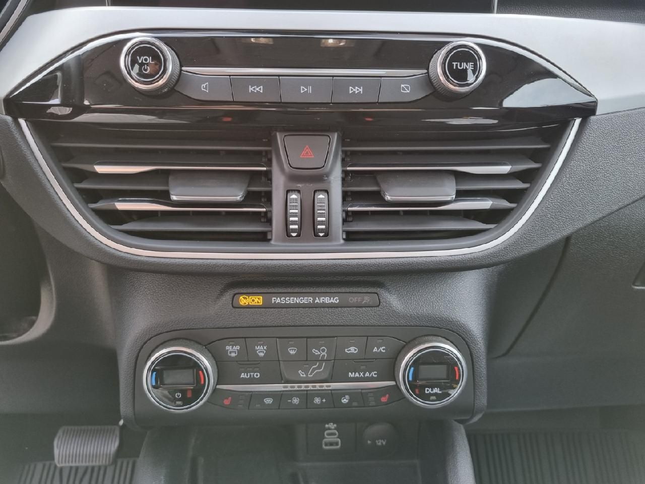 Fahrzeugabbildung Ford Kuga Cool & Connect