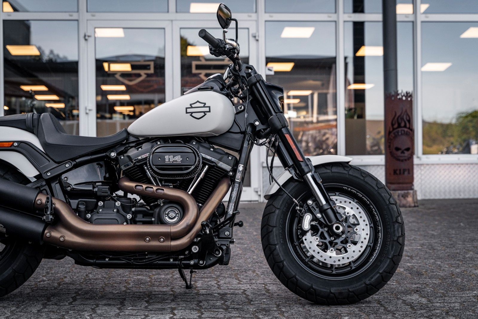 Fahrzeugabbildung Harley-Davidson FXFBS FAT BOB 114 CUI SOFTAIL - Jekill & Hyde