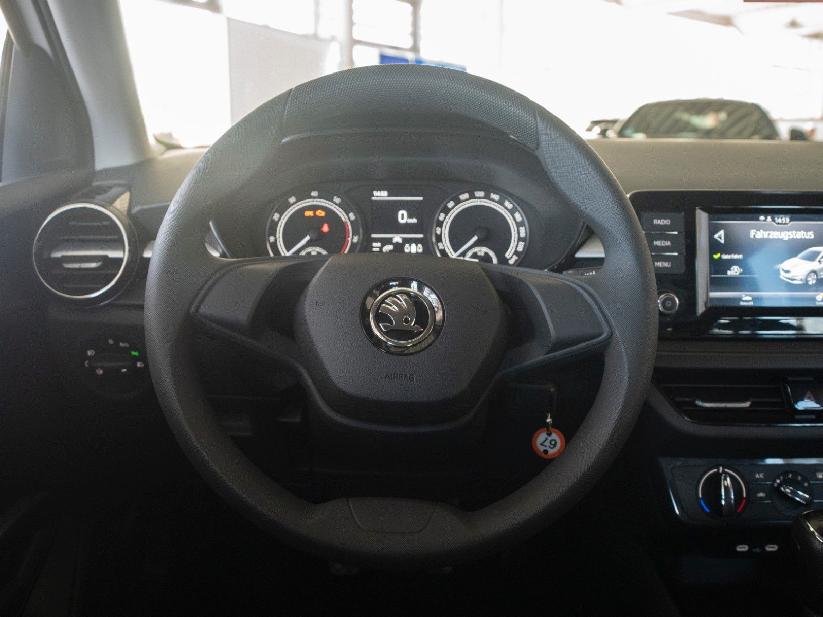 Fahrzeugabbildung SKODA Fabia Ambition KLIMA/DAB/SMARTLINK/LED/TEMPOMAT