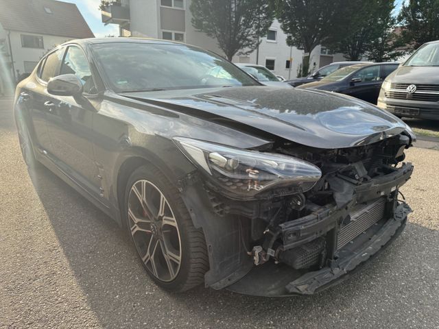 Kia Stinger GT 4WD/Navi/Headup/Leder/BiLED/KeylessGo