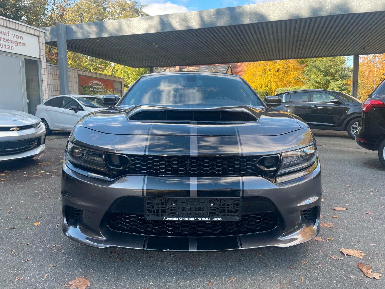 Dodge Charger SRT 6.4 Hemi V8 392 cui Scat Pack