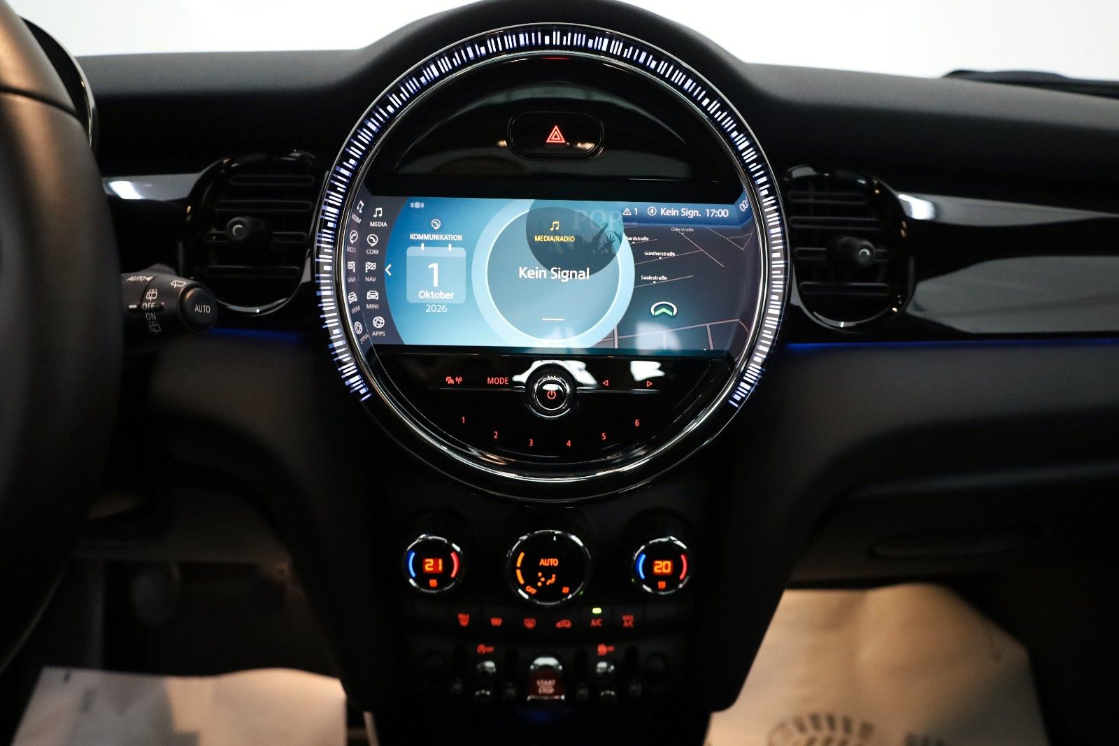 Fahrzeugabbildung MINI COOPER Mini 5-trg,Leder,Navi,Panorama,LED