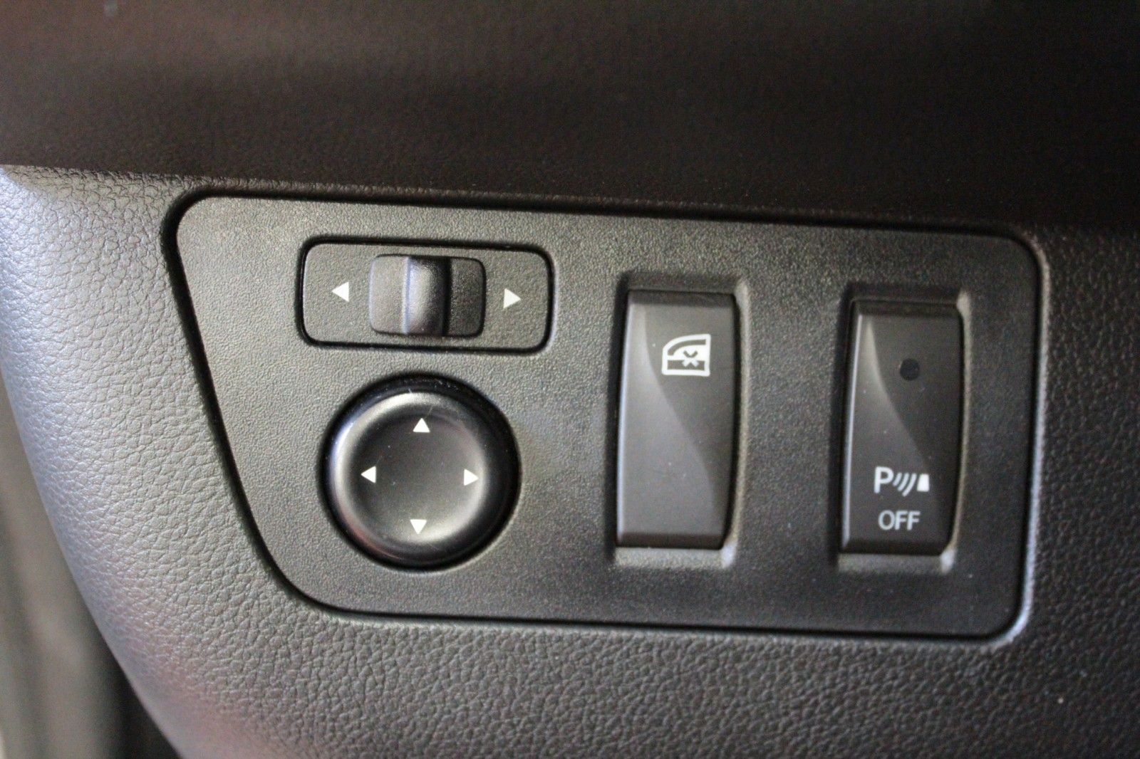 Fahrzeugabbildung Dacia Spring 45 Electric Comfort *Look Paket