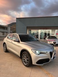 Alfa-Romeo Stelvio - 2
