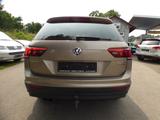 Volkswagen Tiguan Sound 4Motion*AHK*LED*PANO*NAVI MMI* - Volkswagen Tiguan: 4motion