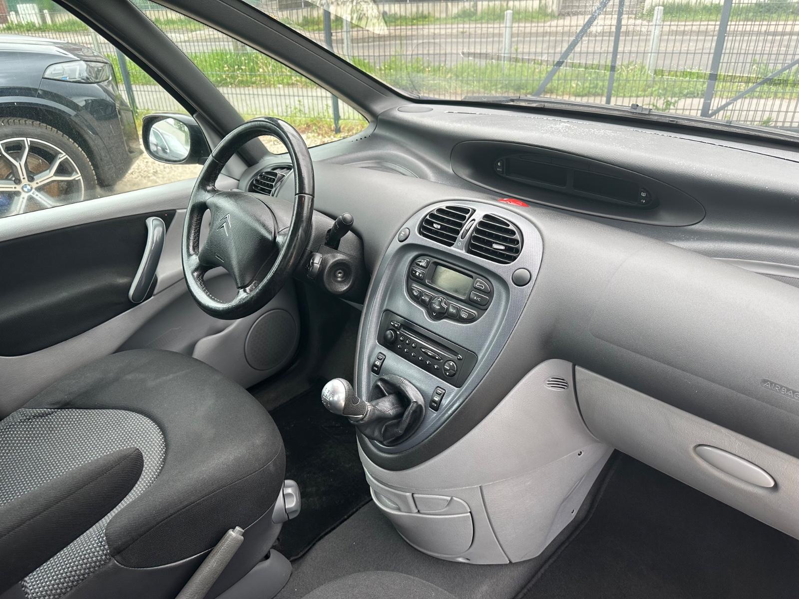 Citroën Xsara Picasso 1,6 16VConfort/Klima/AHK/TÜV-08-27