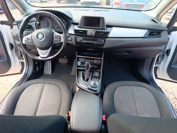BMW 218 - 8