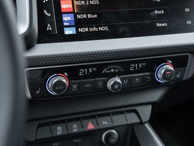 A1 Sportback 30 TFSI advanced LED+RFK+SZH-VORN