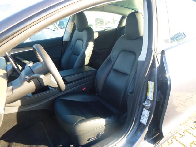 Fahrzeugabbildung Tesla Model 3 RWD (MY2023) >LFP/Ryzen/Wärmepumpe<