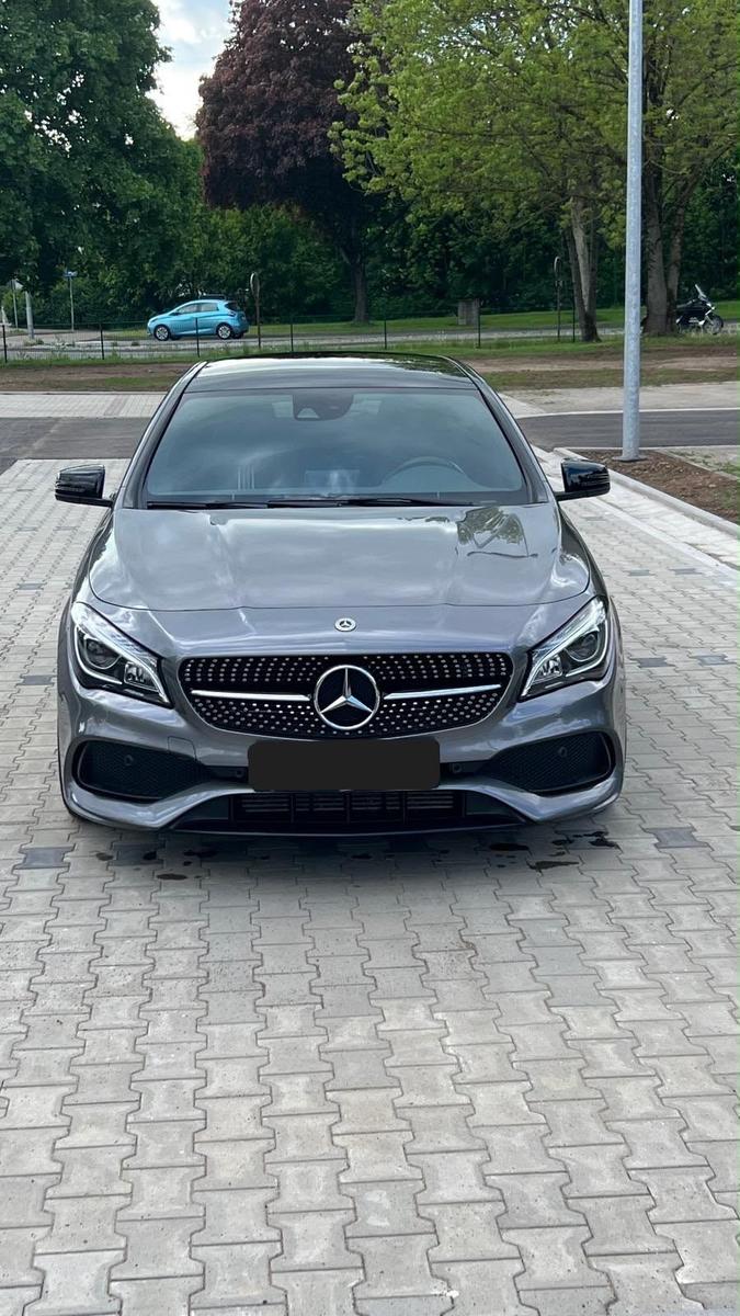 Mercedes-Benz CLA 220 Shooting Brake