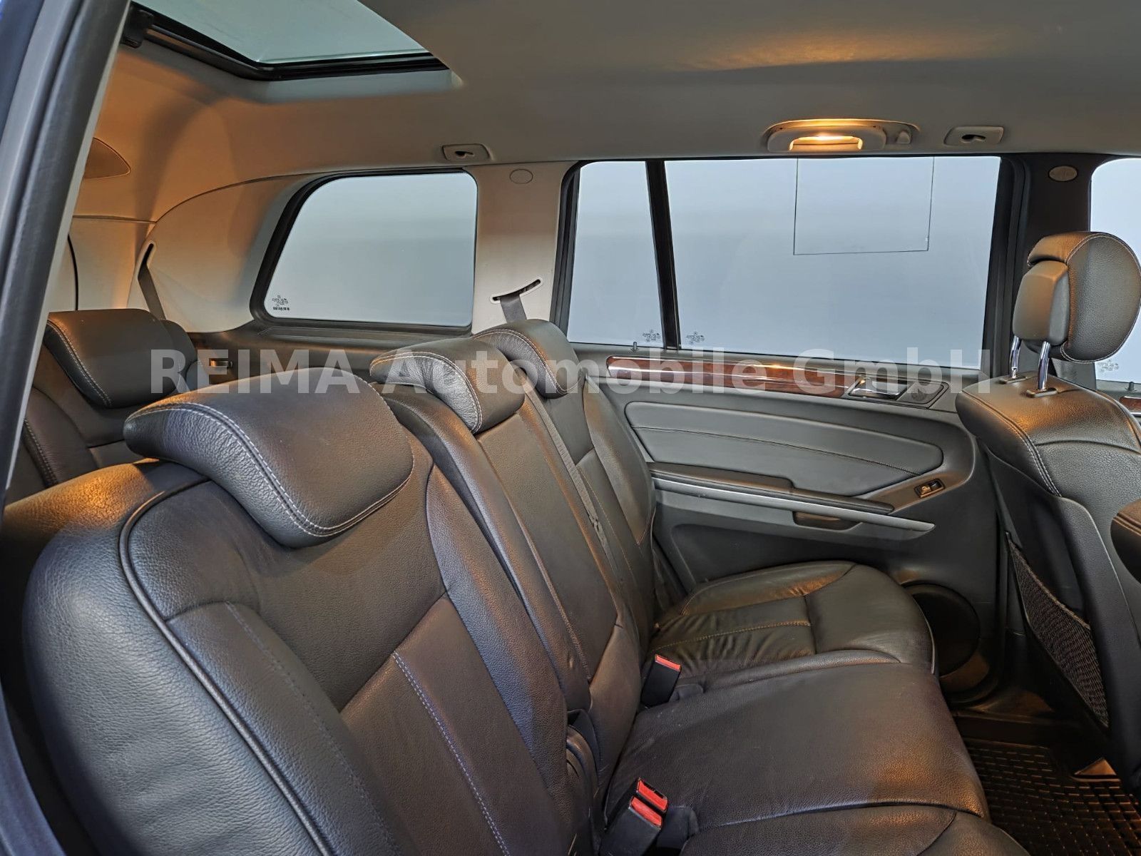 Fahrzeugabbildung Mercedes-Benz GL 350 BlueTec 4Matic, 7 Sitzer, Leder, AHK