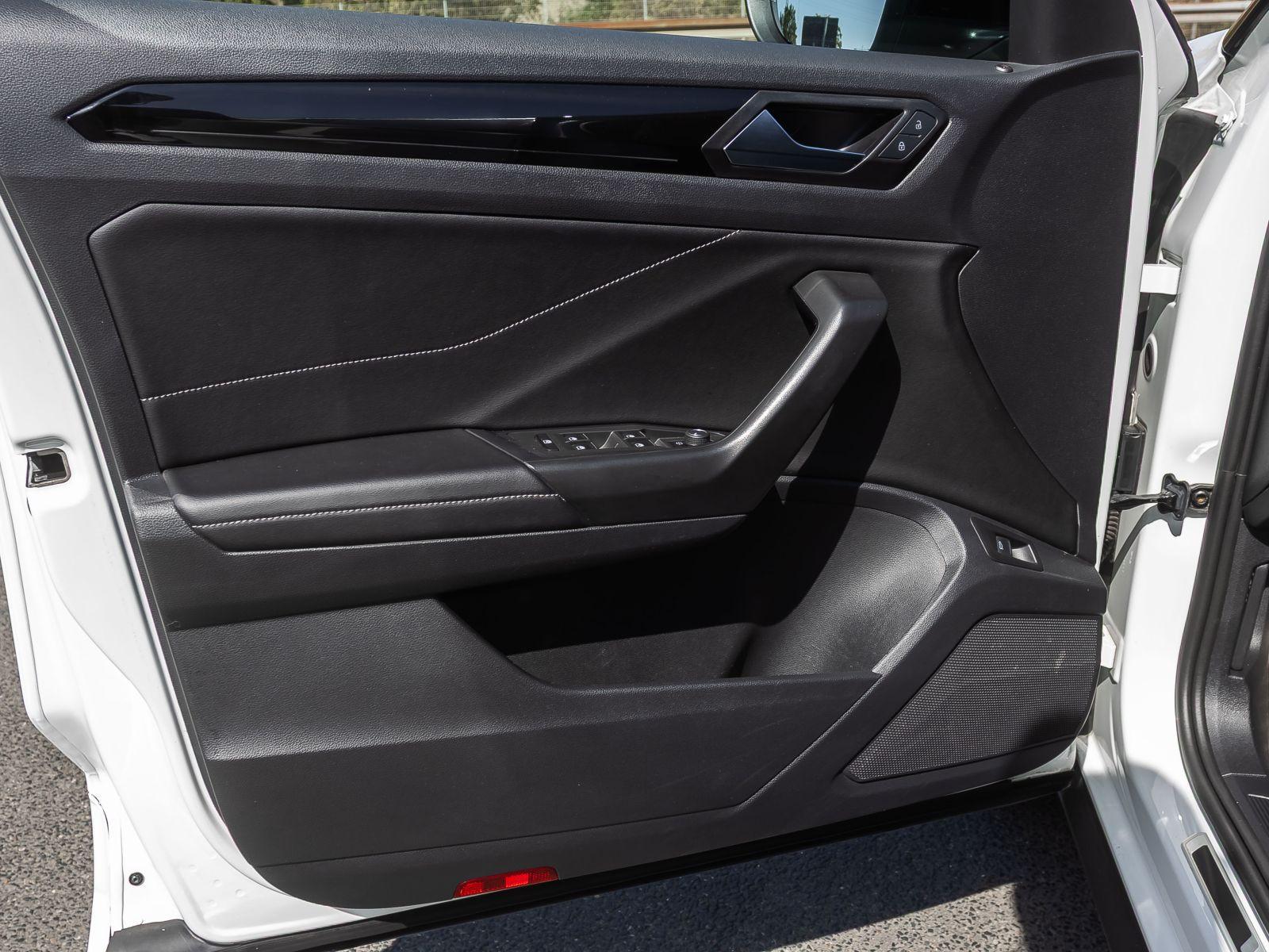 Volkswagen T-Roc 2.0 TSI DSG 4Motion R-Line, AHK, Navi, LED, миниатюра 9