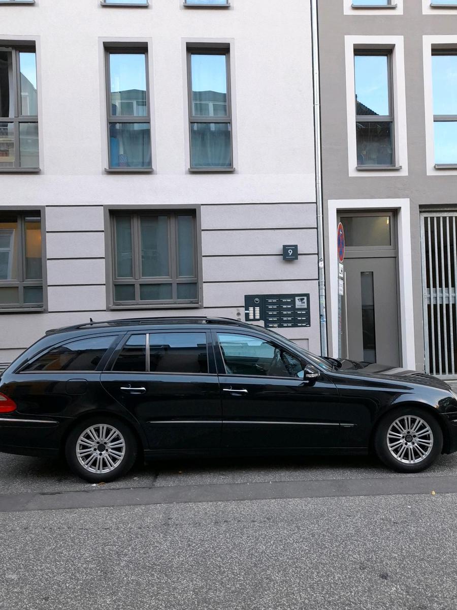 Mercedes-Benz E220 2008 — photo 7