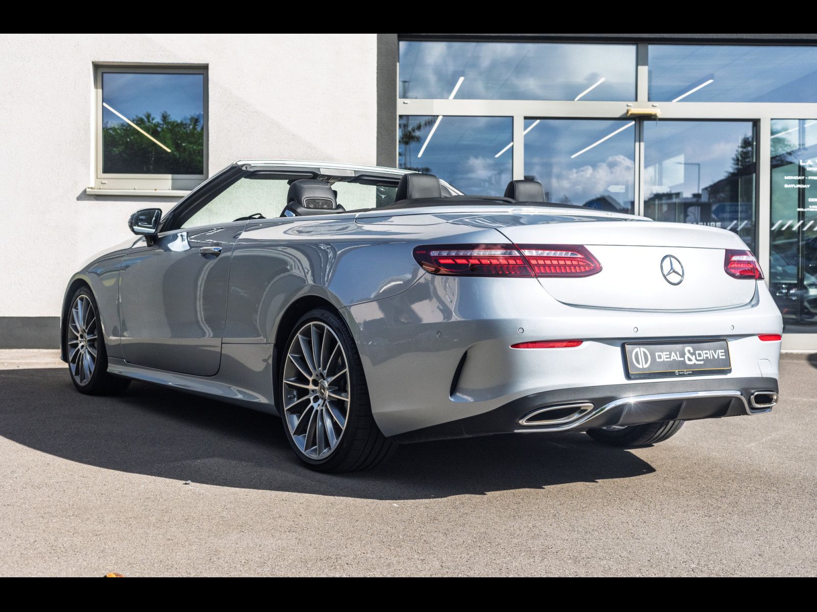 Mercedes-Benz E 300 CABRIOLET AMG-LINE°AIRSCARF°AIRCAP°BURM imagem 3