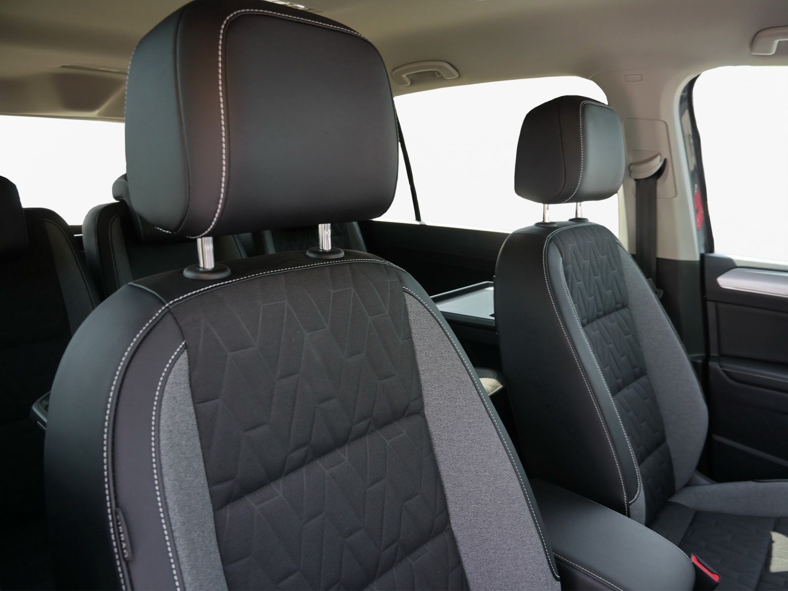 Volkswagen Touran - Bild 10
