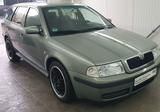 Skoda Octavia Combi 2.0 Ambiente TÜV 08/27 - gebrauchte Skoda Octavia aus dem Jahr 2001