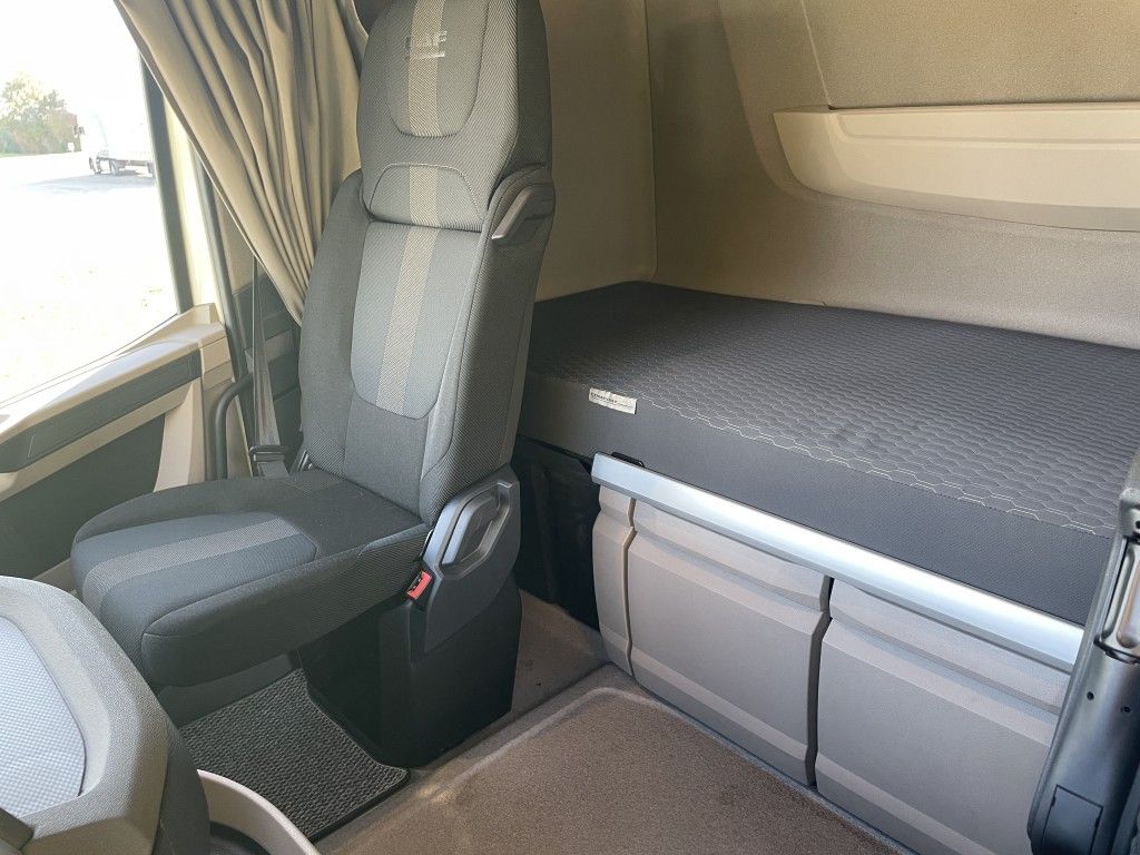 Fahrzeugabbildung DAF FT XG 480 LD