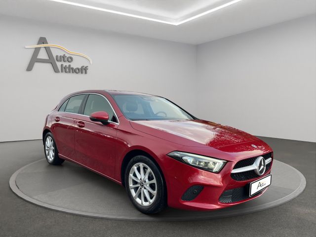 MERCEDES-BENZ A 220 Progressive 4 Matic SHZ NAV TEMP LED AMBIE