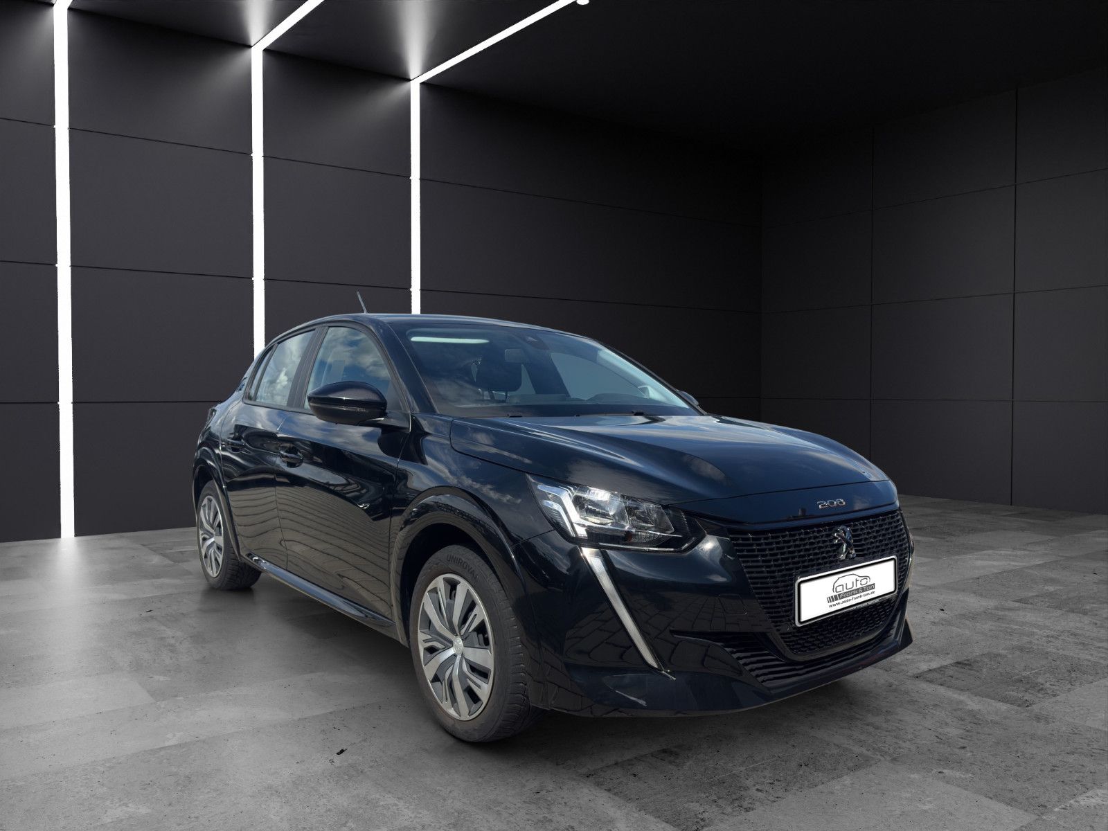 Fahrzeugabbildung Peugeot 208 e- Active/1.Hand/Dab/Shz/Klimaautomatik